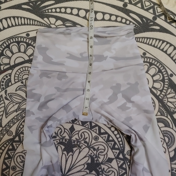 Onzie Camo Mesh Stirrup Leggings XS - Picture 11 of 12